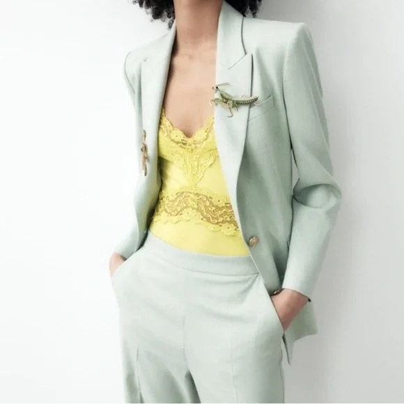 ZARA Fitted Blazer With Golden Buttons